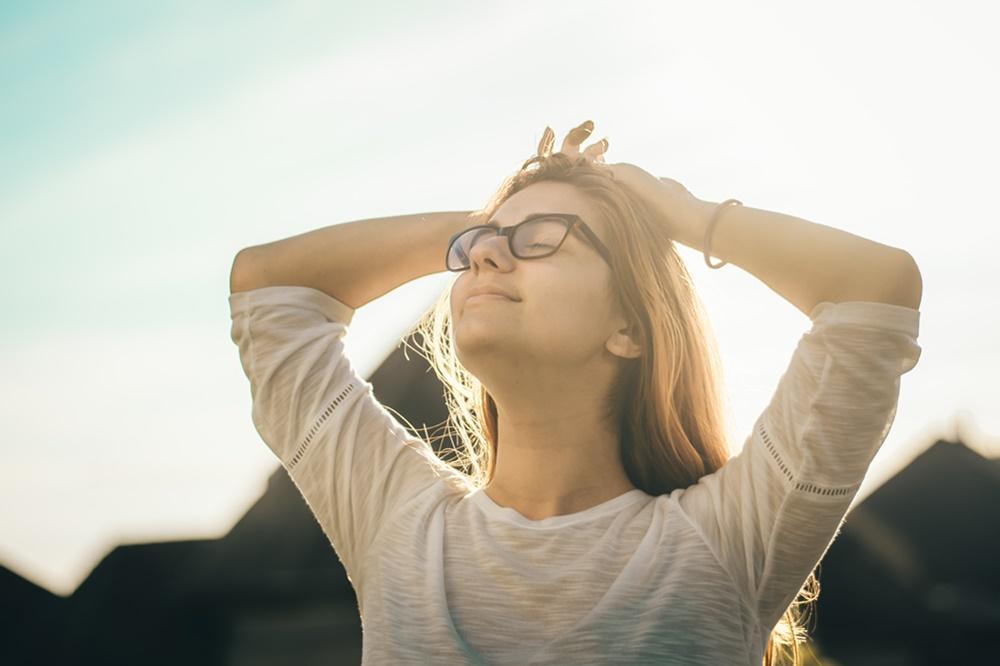 Jangan Terpuruk, Ini 5 Tips Tetap Bahagia Saat Cintamu Tak Berbalas