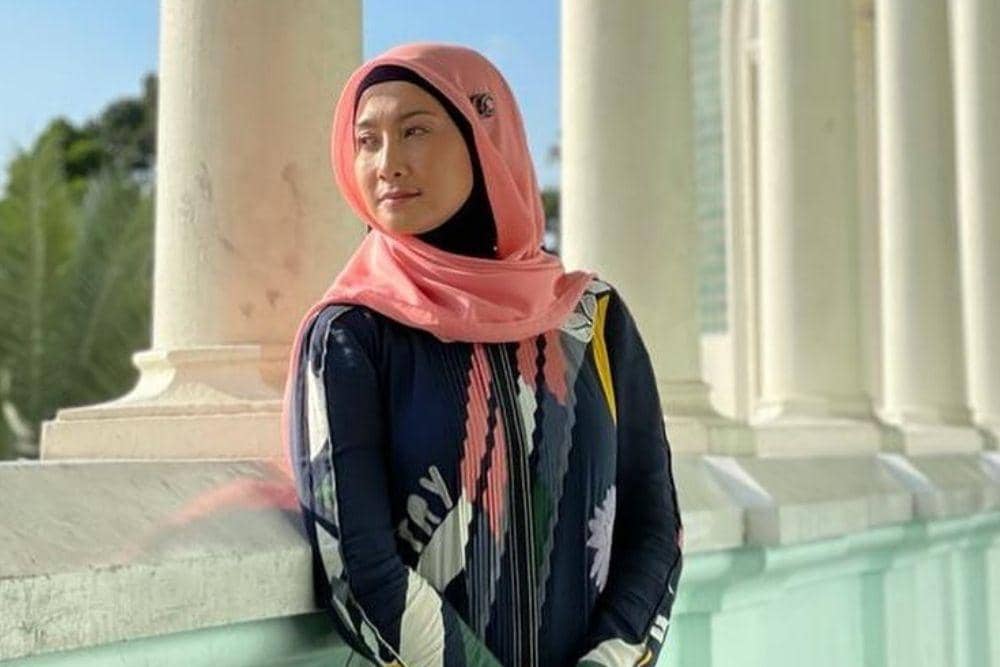 instagram.com/desyratnasariterdepan