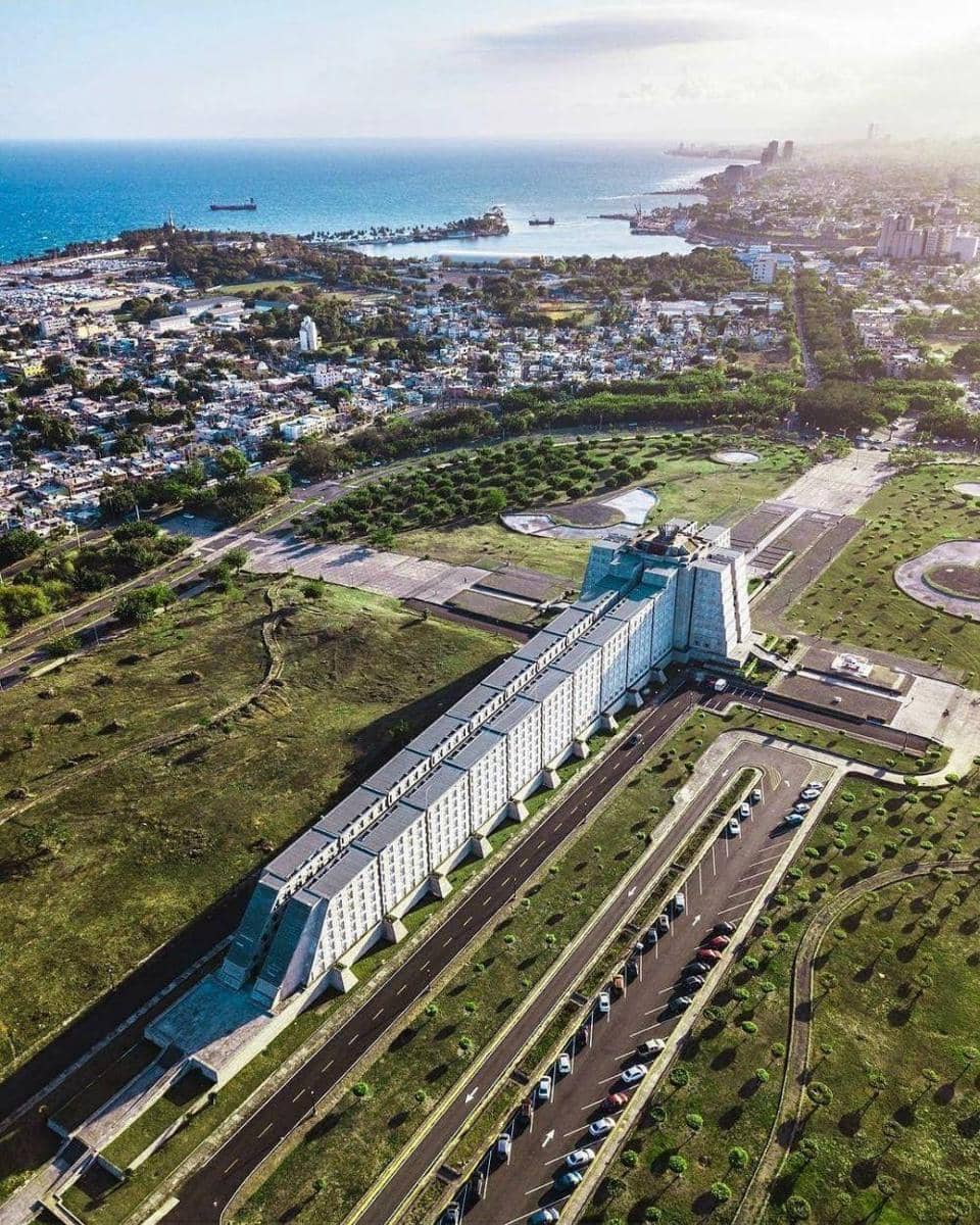 instagram.com/carloshorton.a