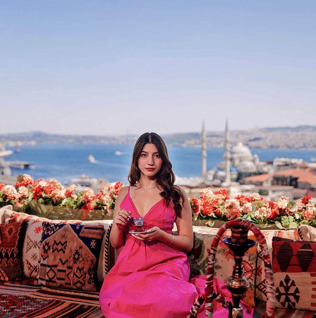 instagram.com/casandralee