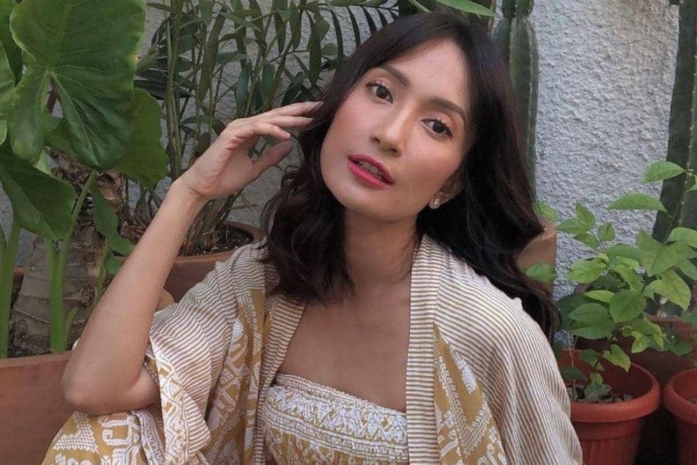 instagram.com/artikasaridevi