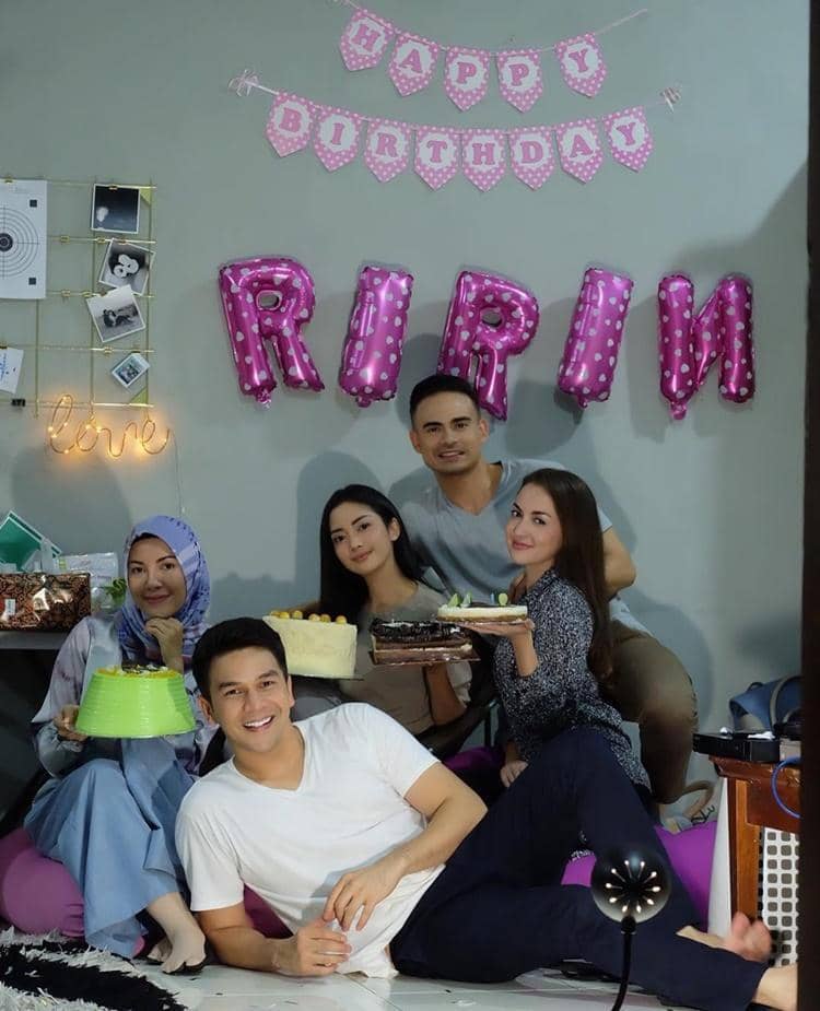 Instagram.com/ijonkfrizzy