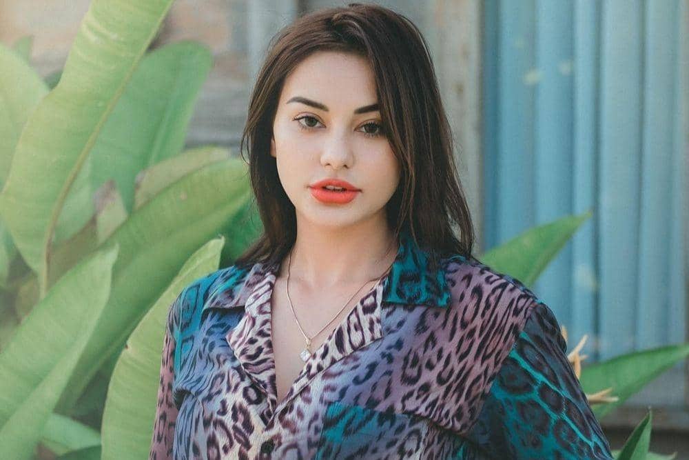 instagram.com/nadila_ernesta