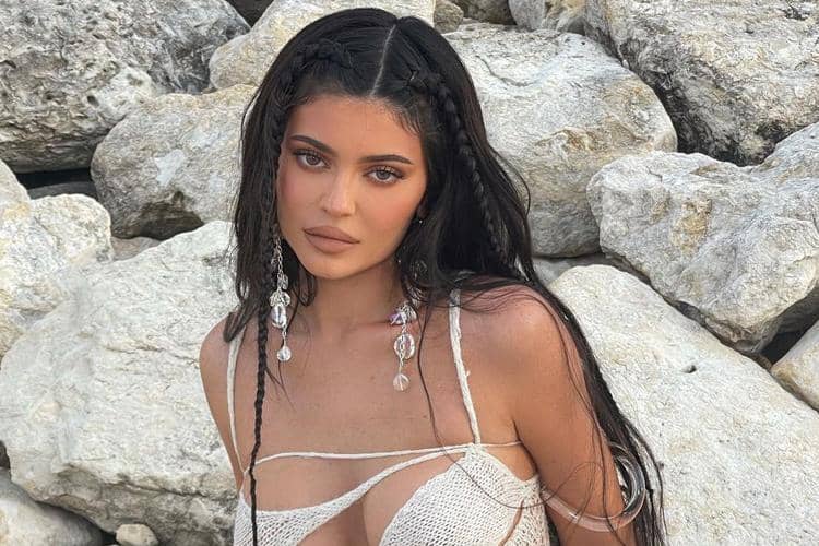 Gaya Artis Hollywood yang Jadi Korban Bully, Berhasil Bangkit!