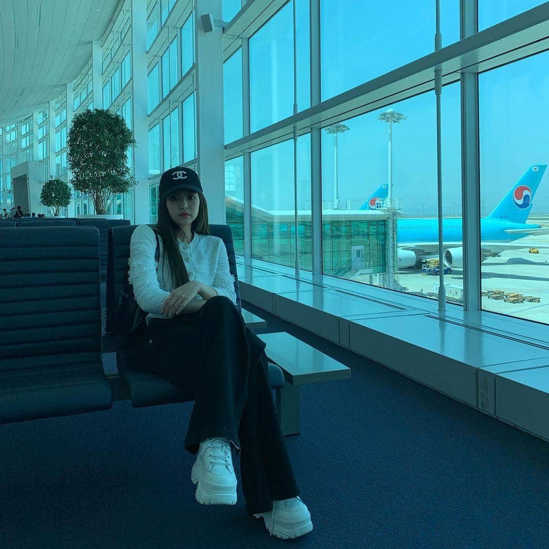 instagram.com/jennierubyjane