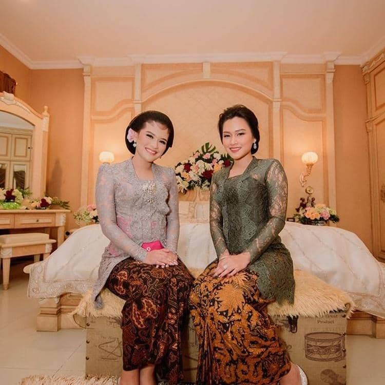 Instagram.com/twindararasati