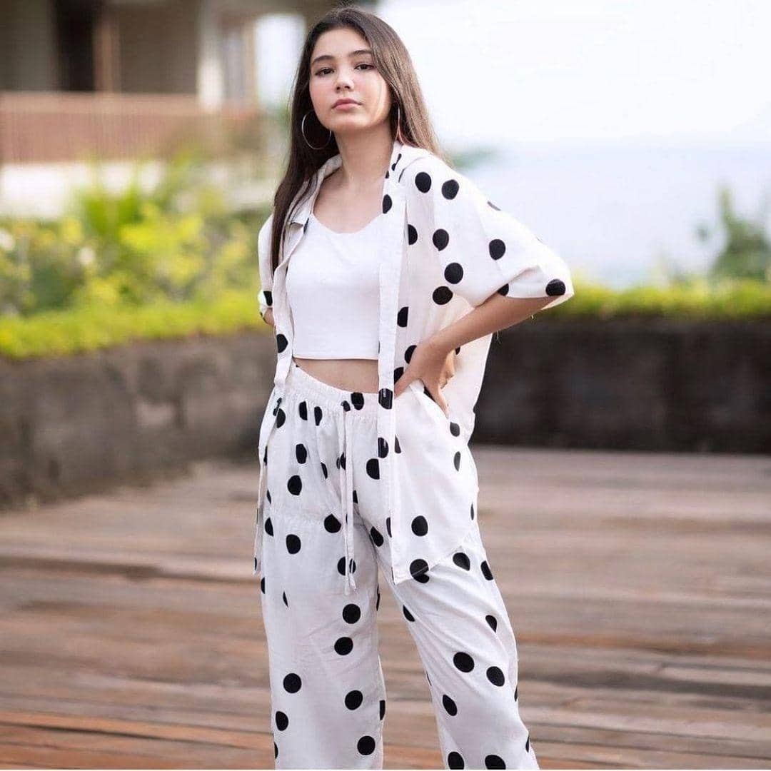 Instagram.com/ciarachelfx