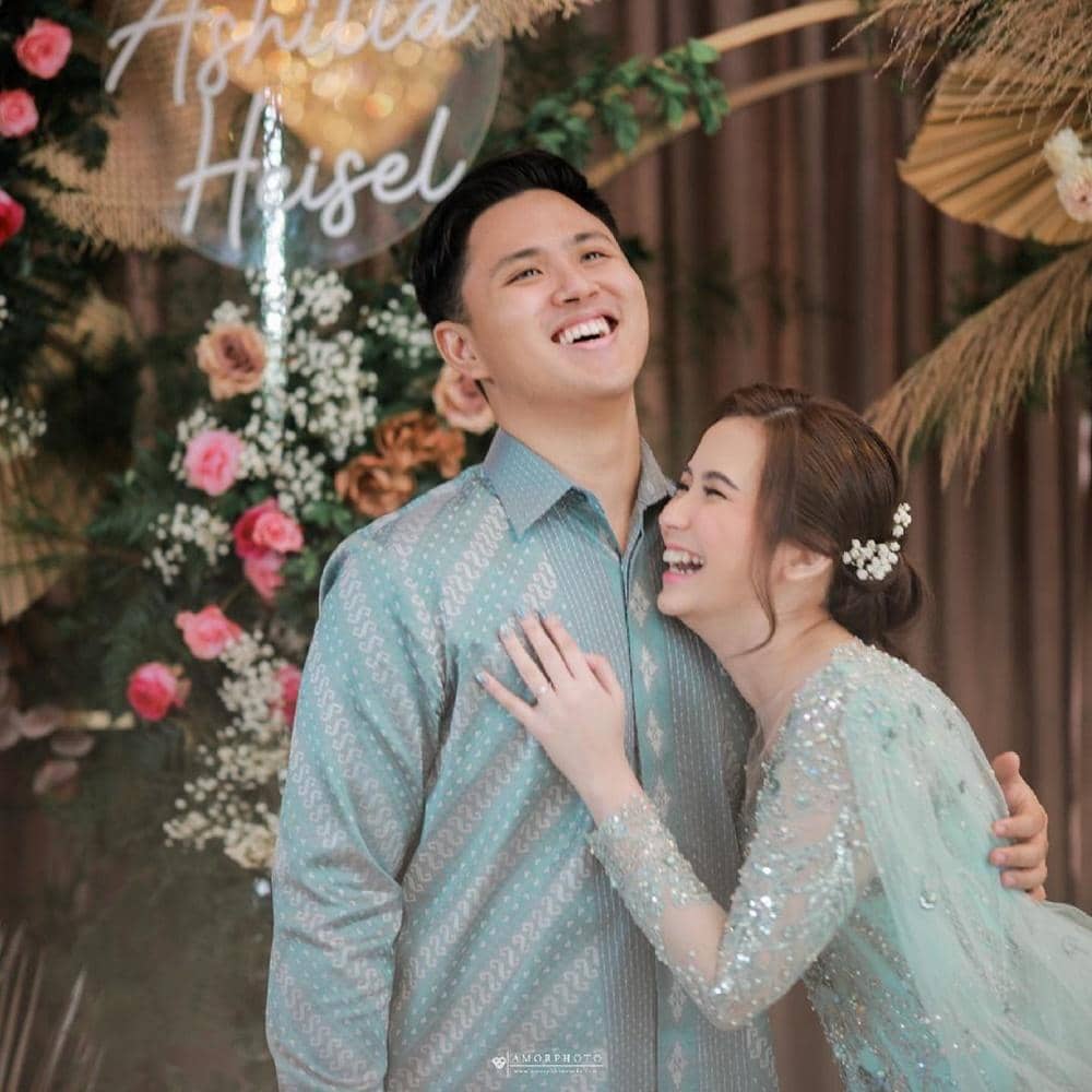 Instagram.com/ashzahrantiara