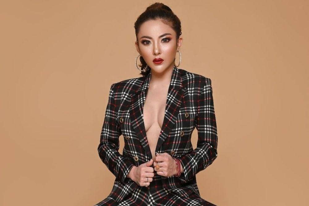 instagram.com/ayuaulia5252