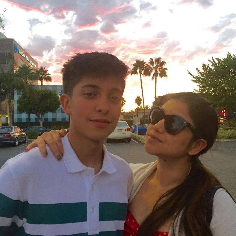 Instagram.com/sazarita