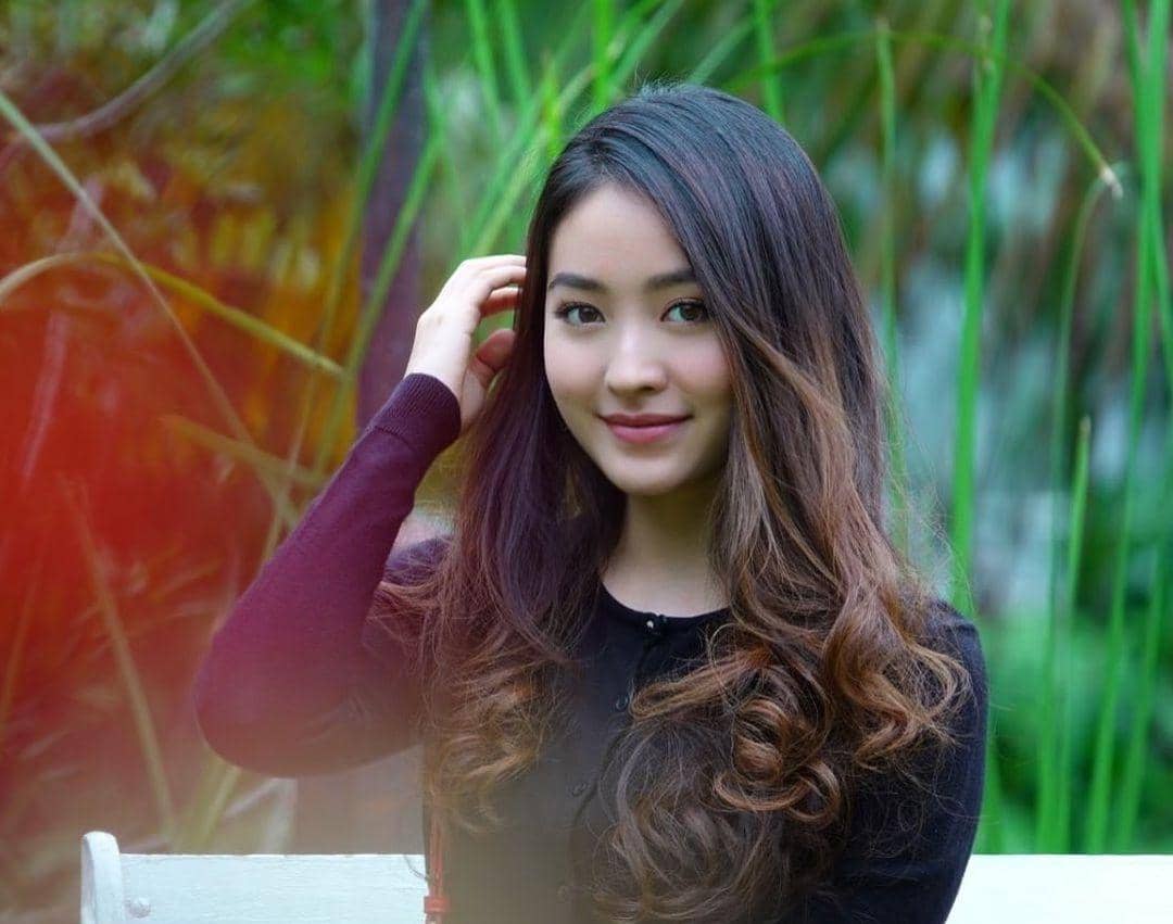 instagram.com/natashawilona12