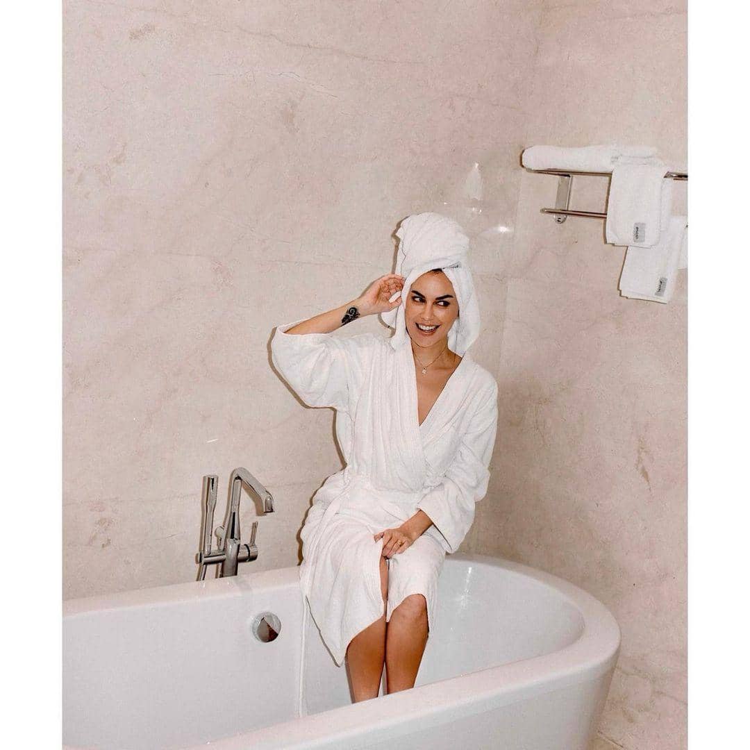 instagram.com/sophia_latjuba88