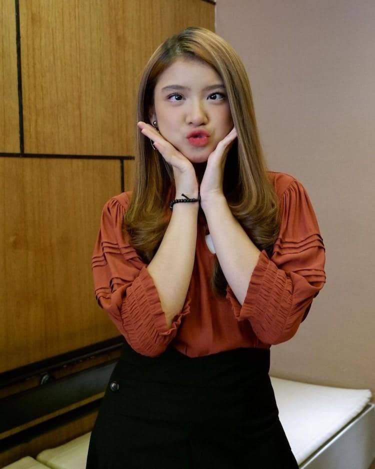 nstagram.com/tiaraandini/