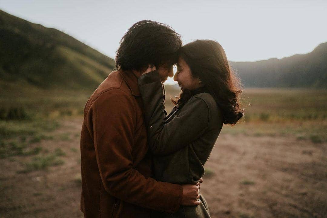 (Arla Productions) Instagram.com/clairineclay