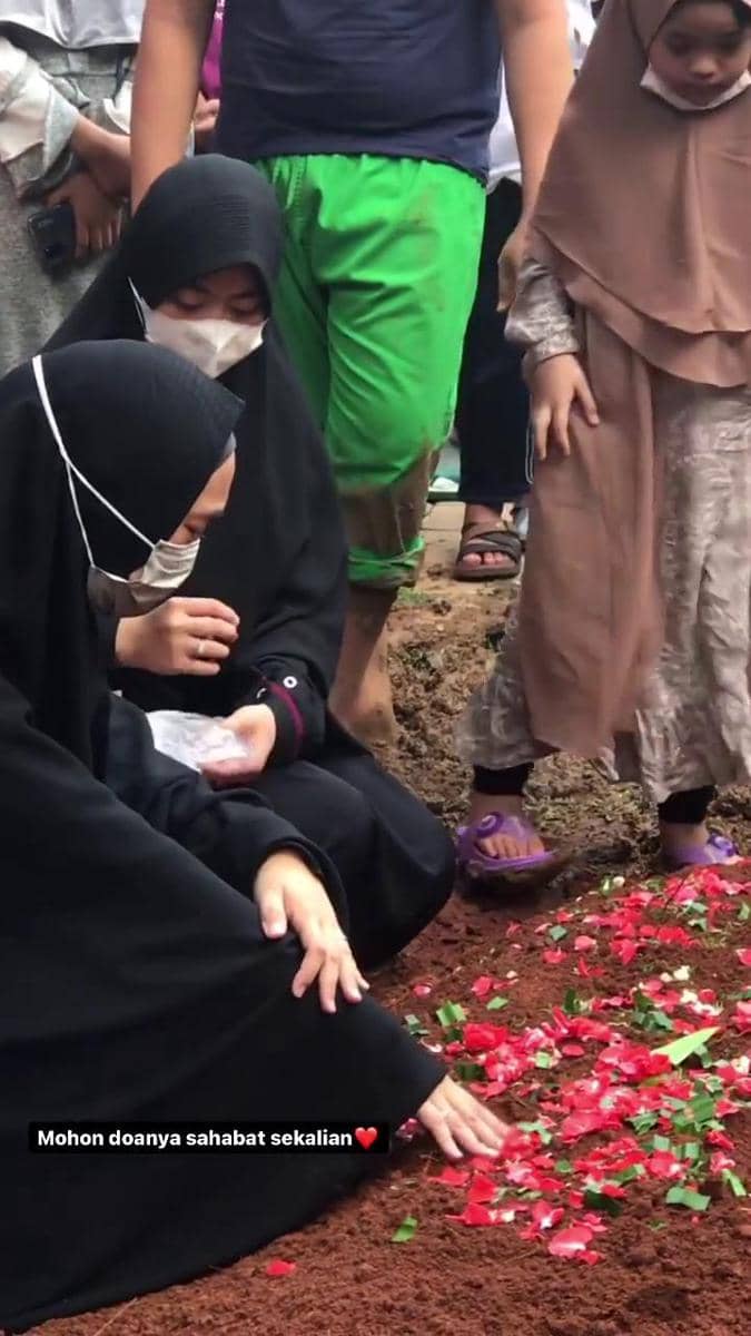 Instagram.com/okisetianadewi