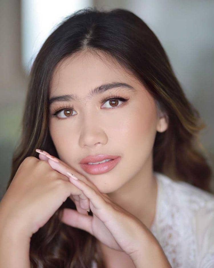 instagram.com/josephinefirmstone/