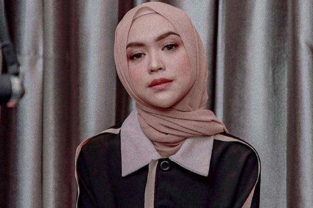 instagram.com/riaricis1795