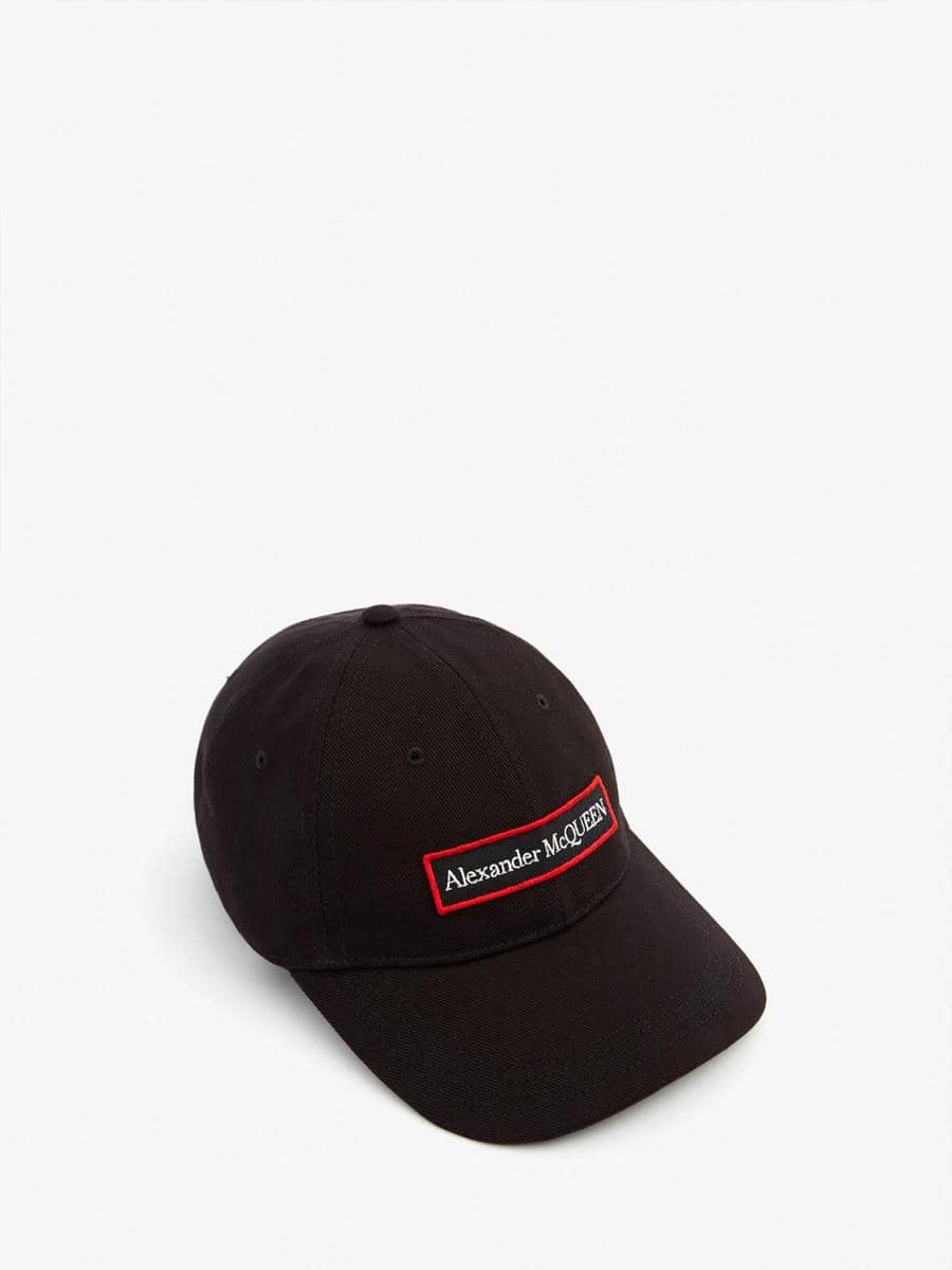 alexandermcqueen.com