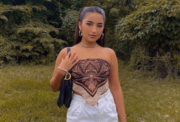 Berani Tampil Buka-bukaan, 7 Potret Sensual Jennifer Coppen