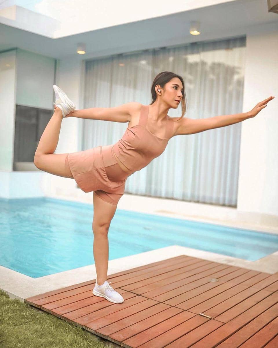 instagram.com/dindakirana.s