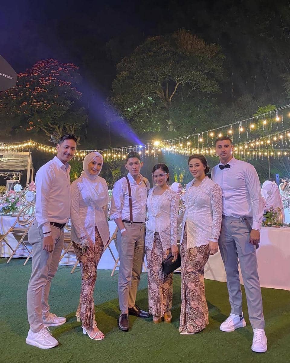 Instagram.com/shaniaindryn