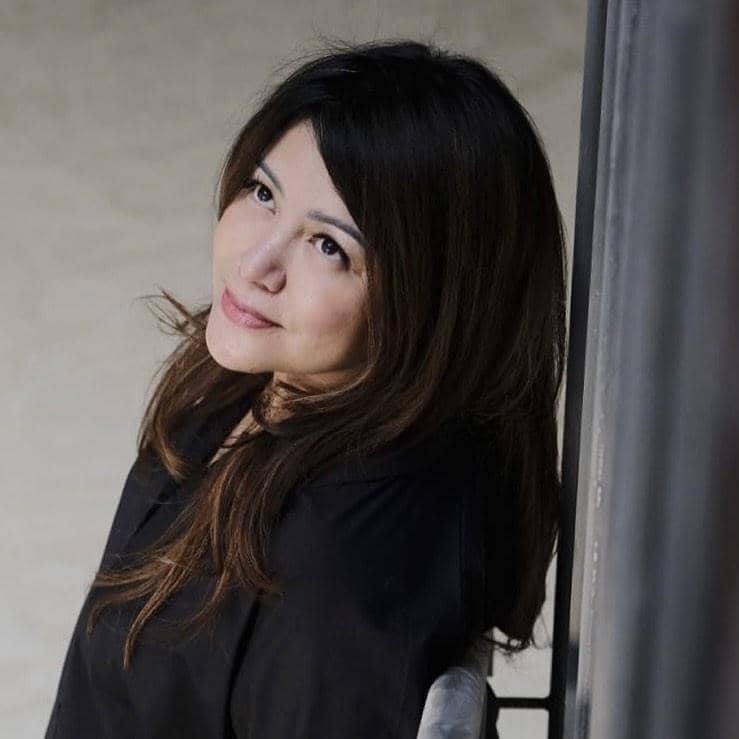 instagram.com/winatalia