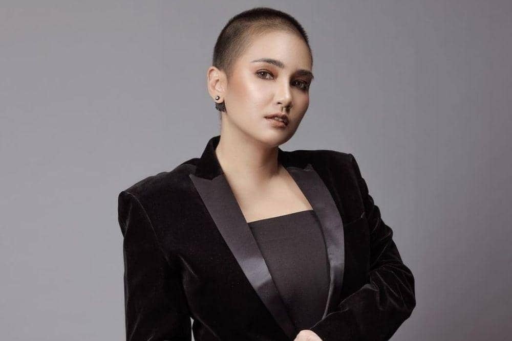 instagram.com/febyfebiola_