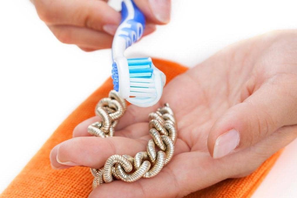 howtocleanthings.com