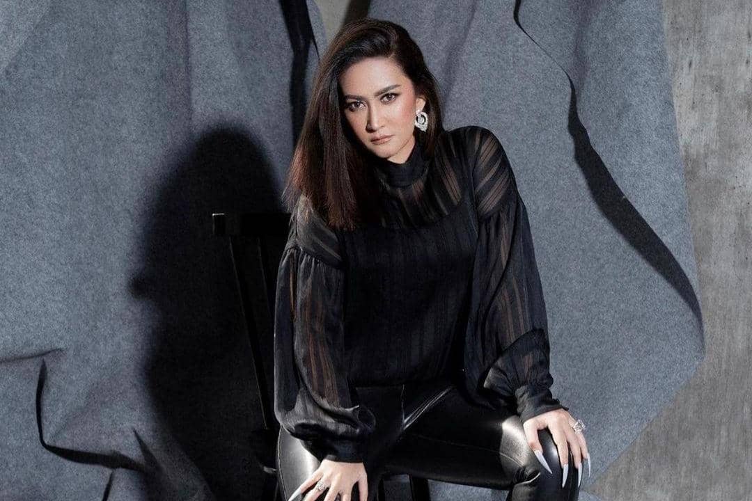 instagram.com/nafaurbach