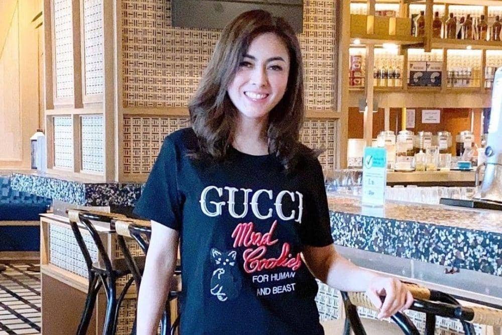 instagram.com/dhenafrizzy