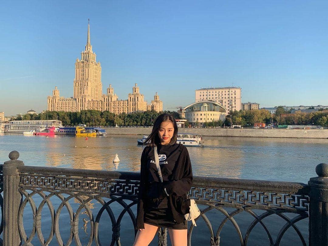 instagram.com/yyyyeeun