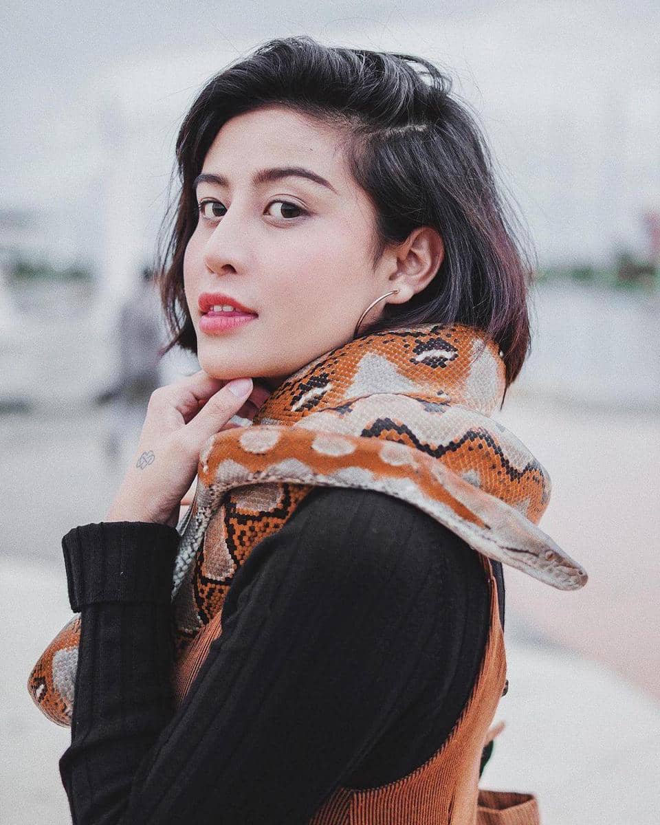 instagram.com/awkarin/