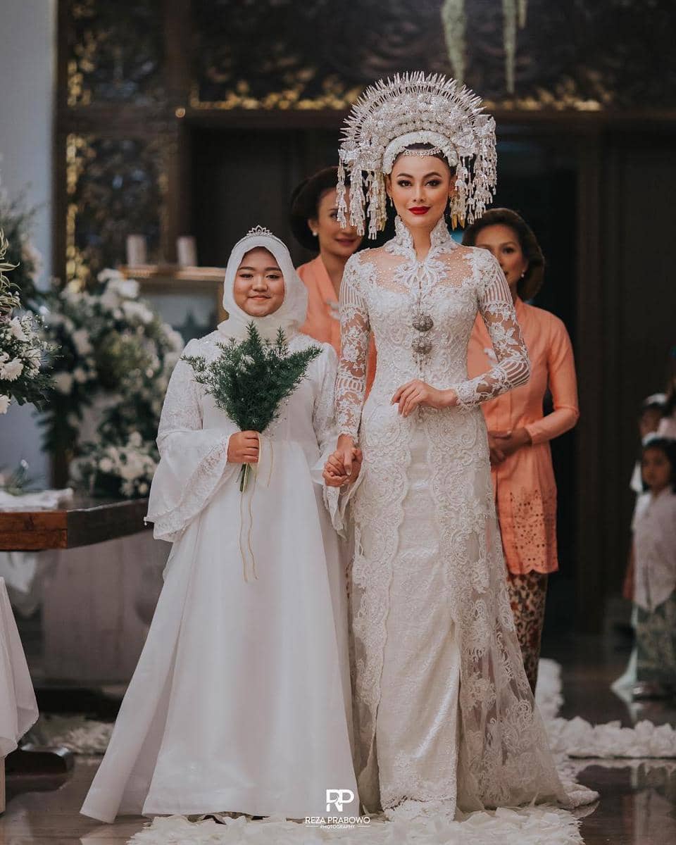 instagram.com/whulandary