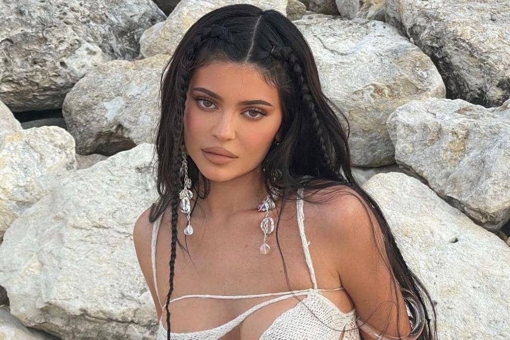 instagram.com/kyliejenner