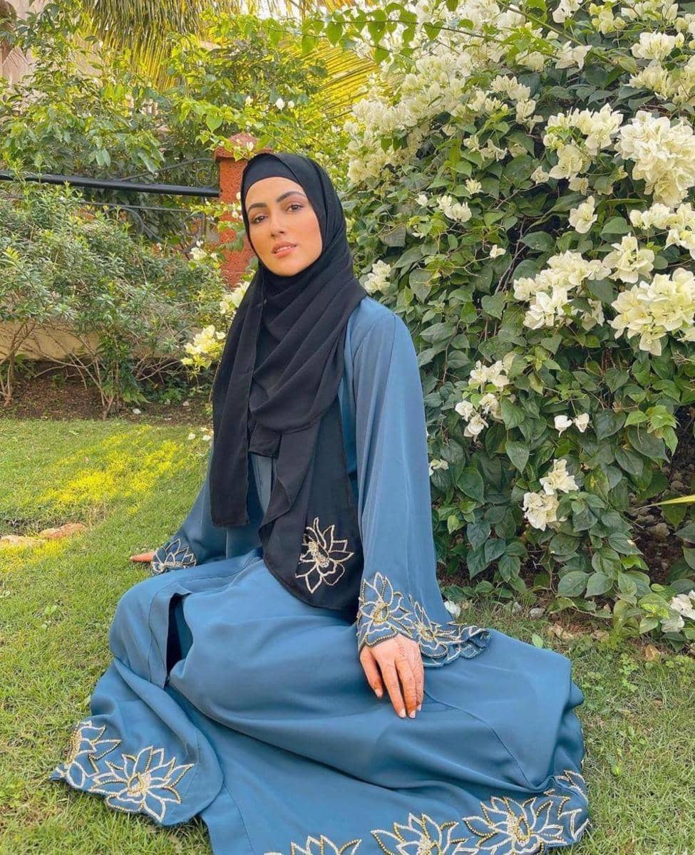 instagram.com/sanakhaan21