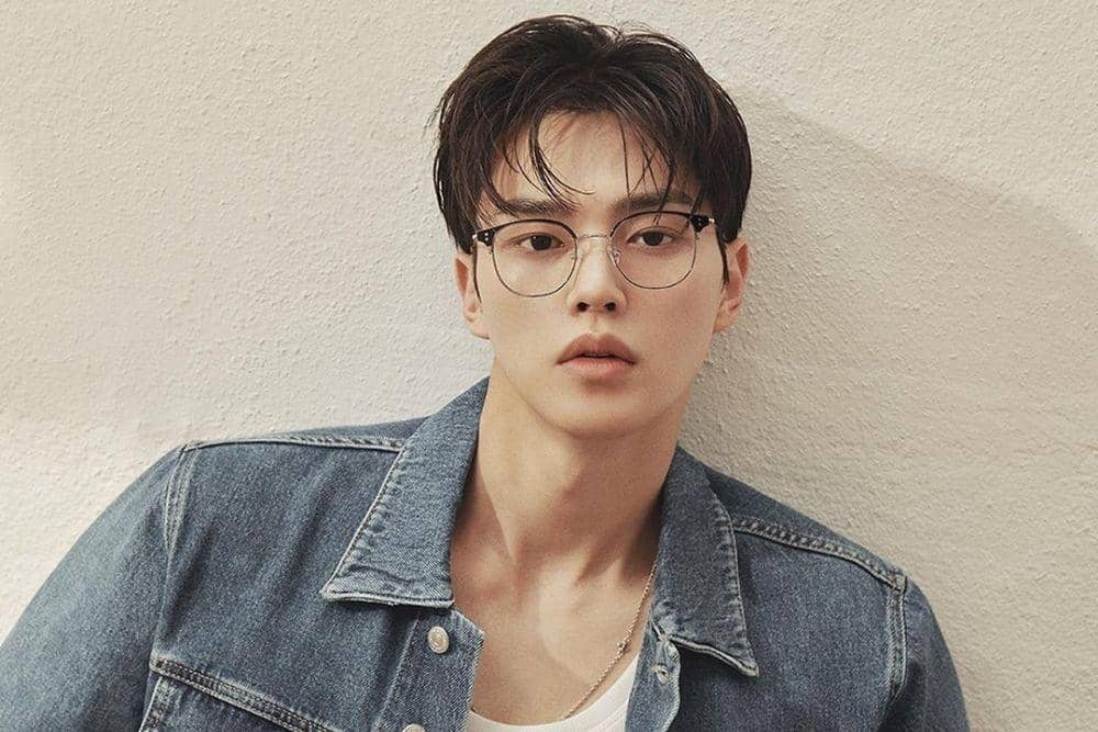 instagram.com/songkang_b