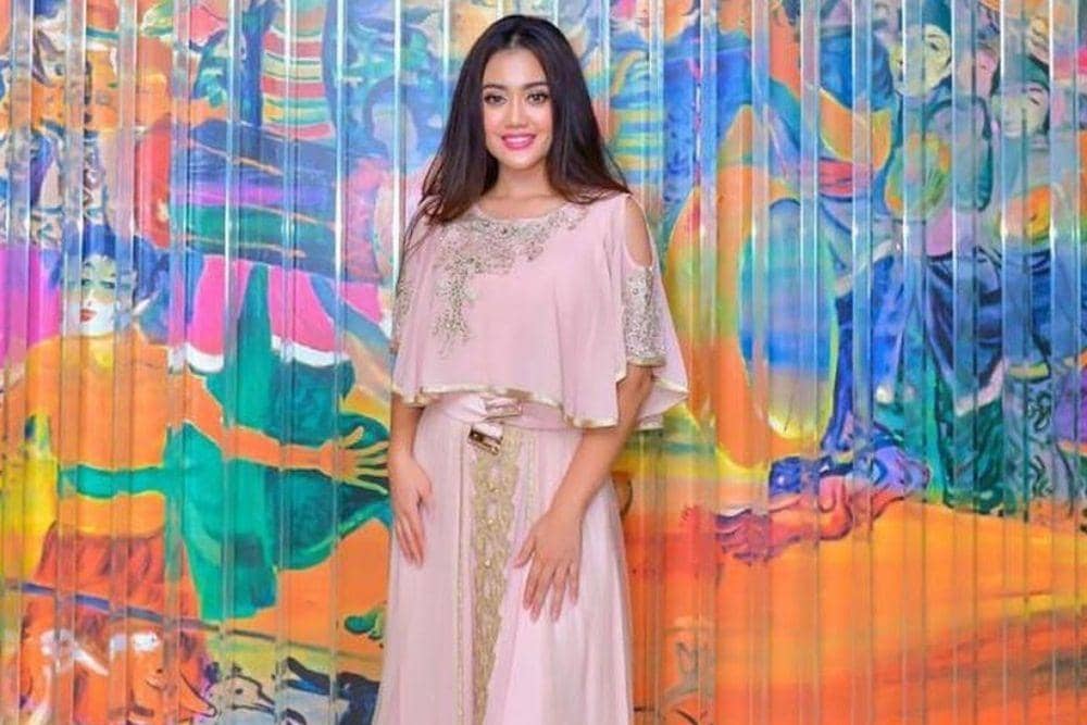 instagram.com/anggitheperez