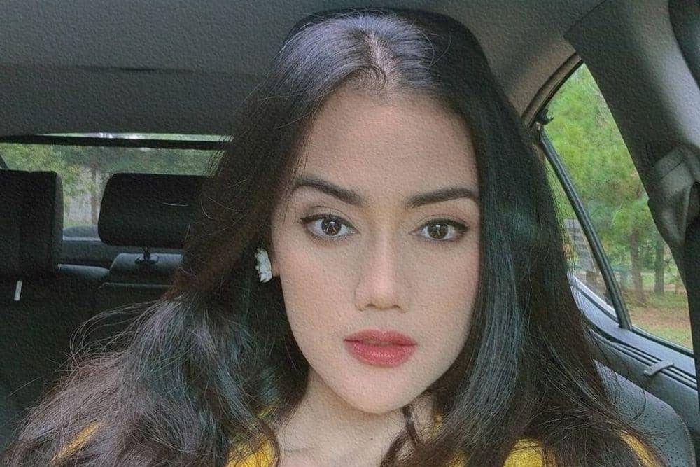 instagram.com/anggitheperez