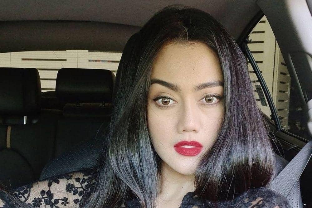 instagram.com/anggitheperez
