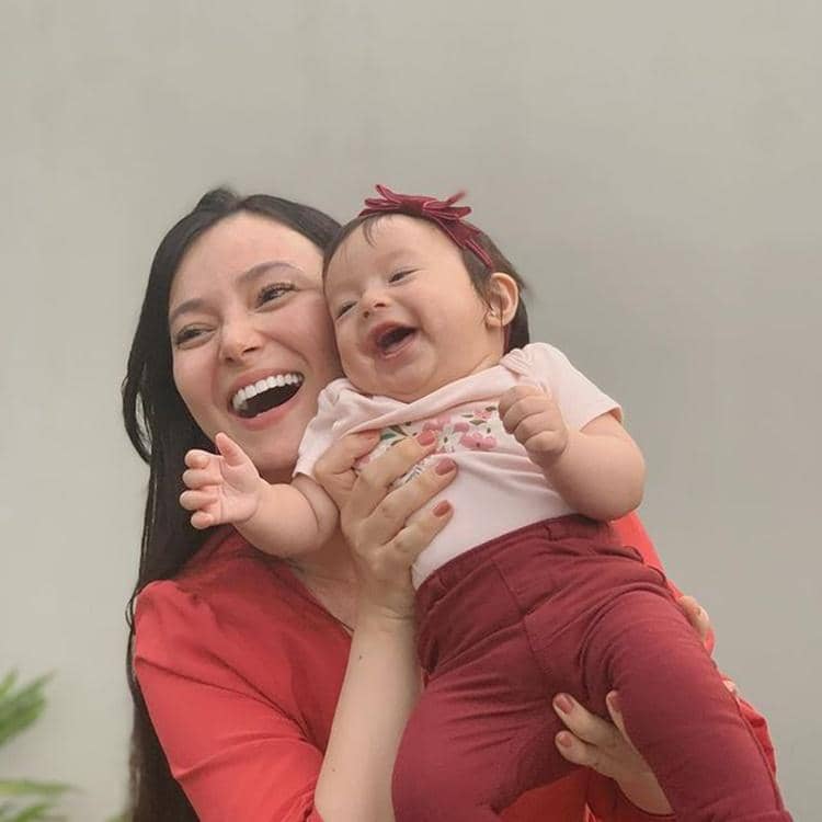 Instagram.com/asmirandah89