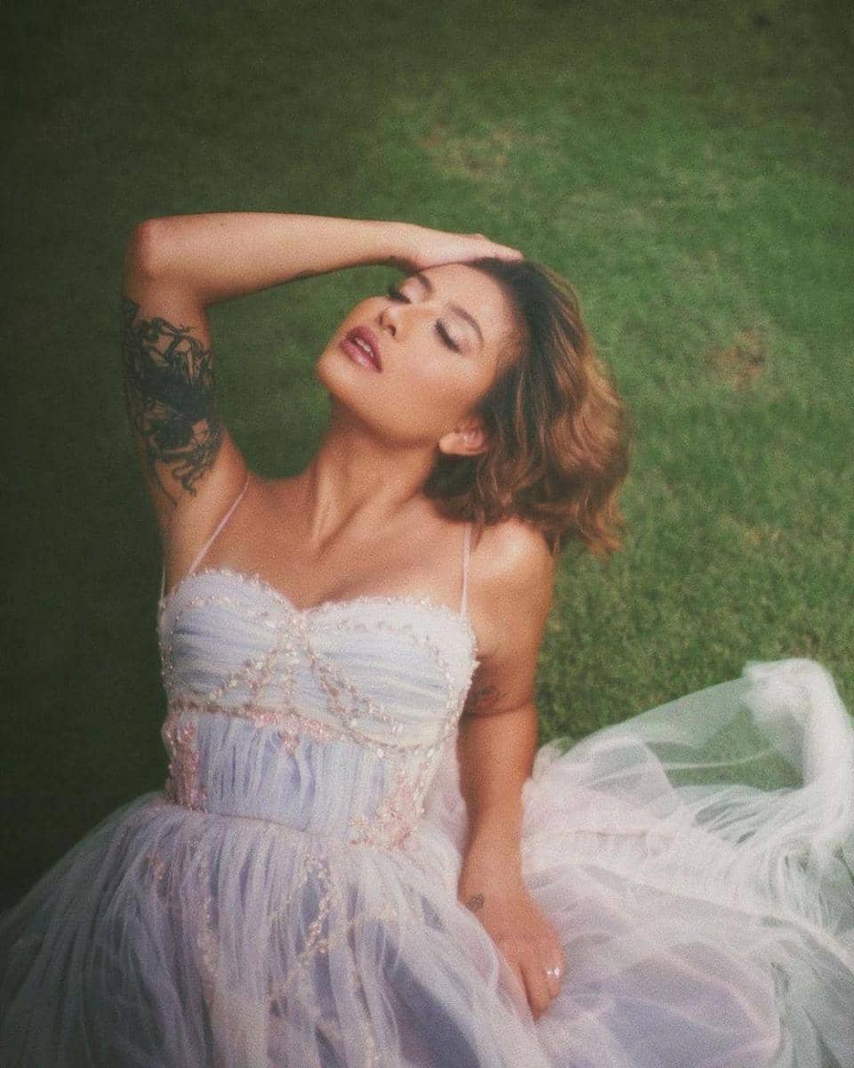 instagram.com/awkarin/