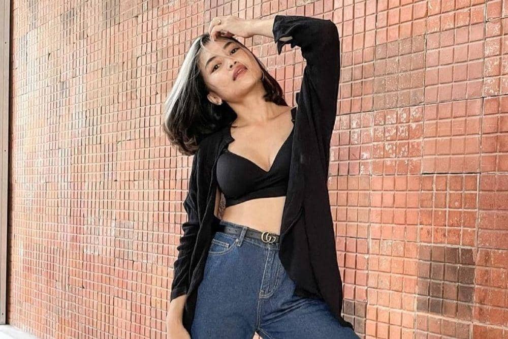 instagram.com/elisaanovia