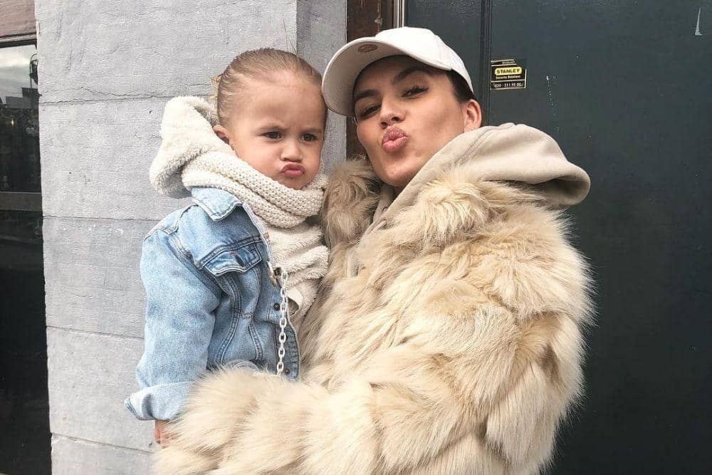 instagram.com/carmenlilipaly