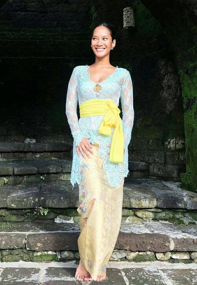 instagram.com/tarabasro