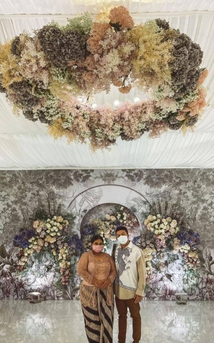 Instagram.com/titiessapoetra