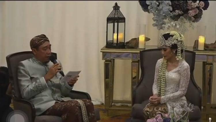 Instagram.com/ayladimitri