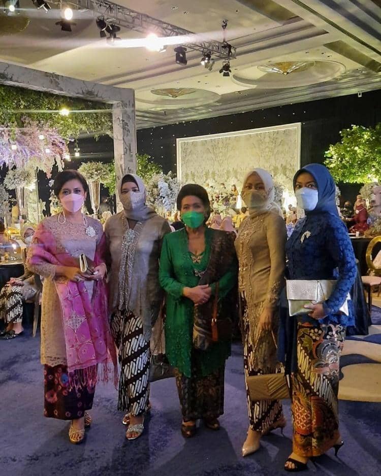 Instagram.com/runiikasari