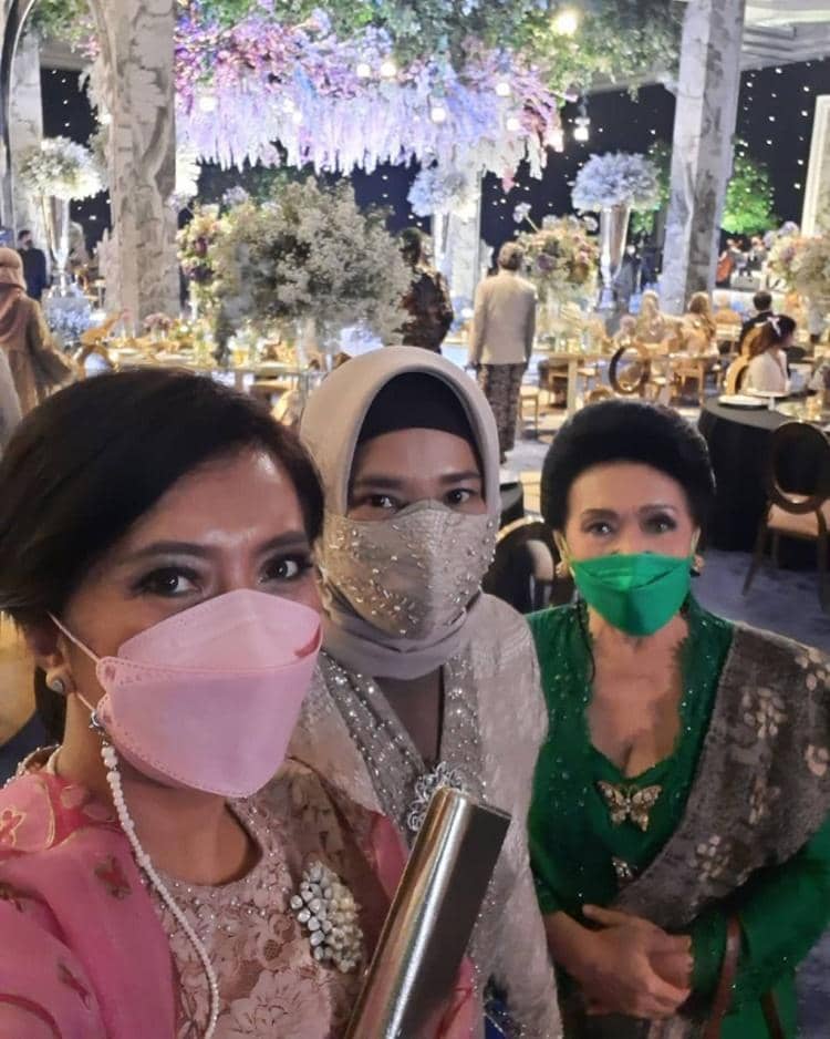 Instagram.com/runiikasari