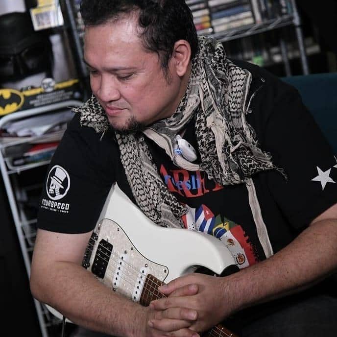 instagram.com/ariabaron