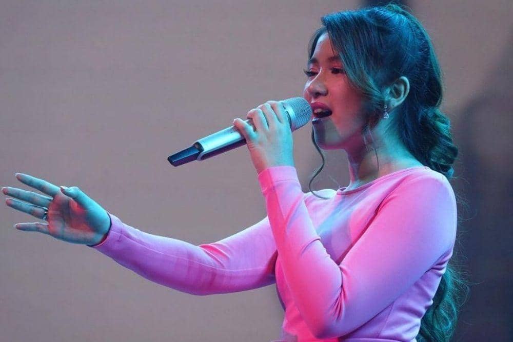 instagram.com/tiaraandini